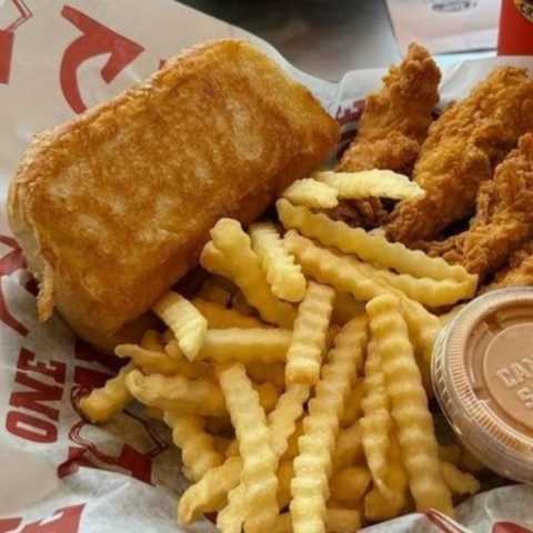 Raising Cane's Chicken Fingers