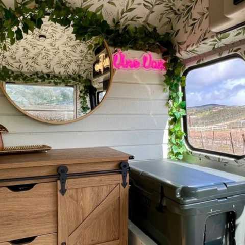 Vine Van Wine Tours