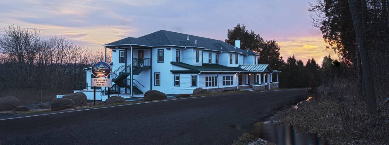 Woodside Lodge at Spring Mountain