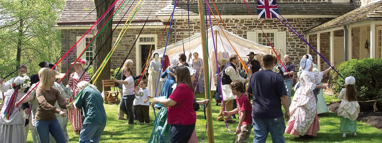 Pottsgrove Manor Maypole Dancing