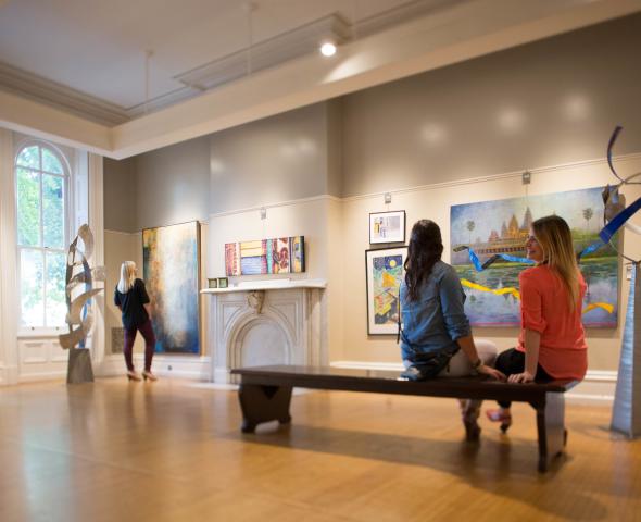 Women in Art Museum