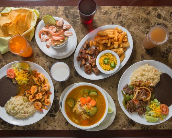 La Chele Salvadorean Pupuseria lakewood