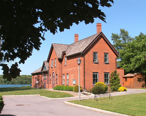 Pumphouse Art Centre
