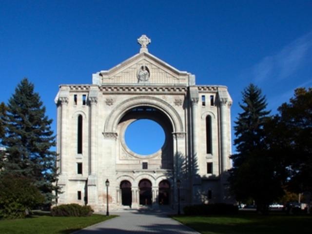 The heart of Winnipeg's French quarter with O Tours
