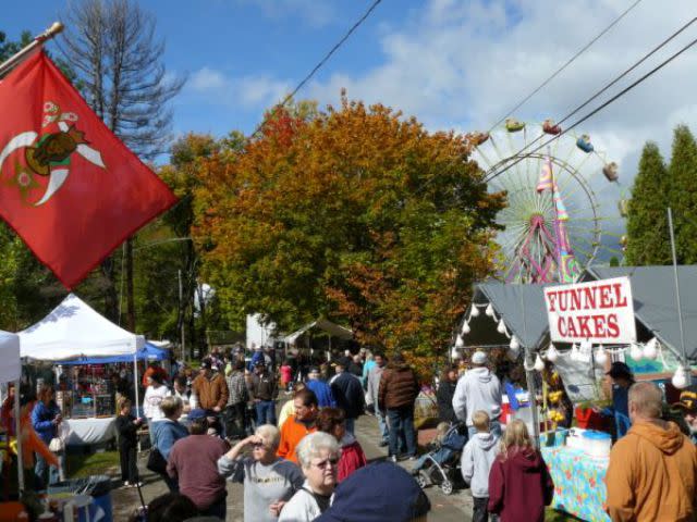 Festival crowd at Pumpkinfest