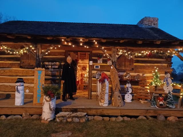 Come to the Cabin Christmas Boutique