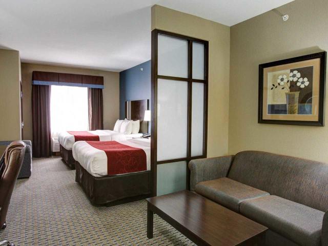 2 Queen Suite