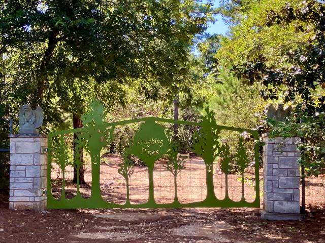 Gated property