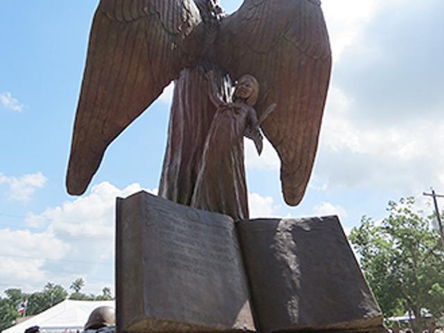 Statue