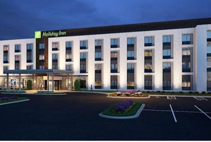Holiday Inn Airport & Conference Center