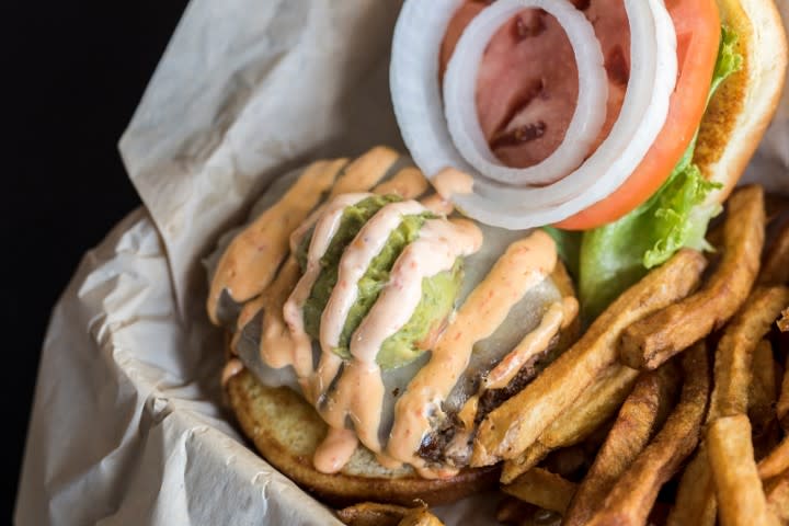 Mr Brews California Burger