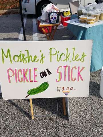 Moishe's Pickles the pickle guy
