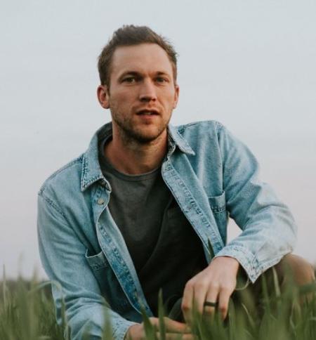 Phillip Phillips performs at Concert for a Cure