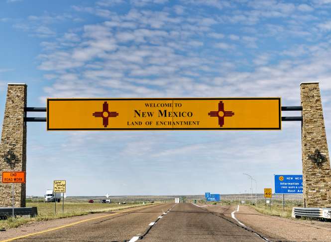 Welcome to New Mexico sign in Glenrio