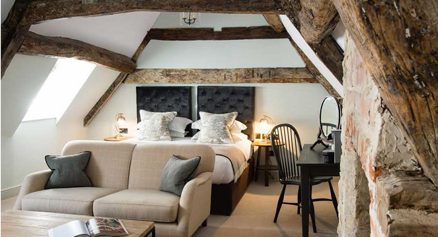 Room at the Kings Head in Cirencester