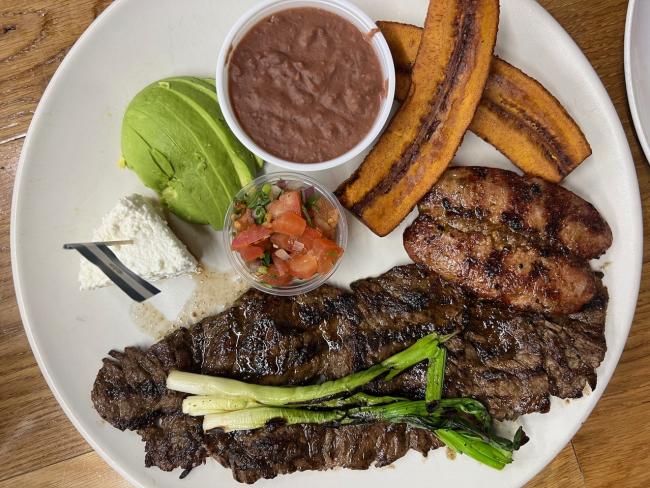 Caleros Bar & Grill