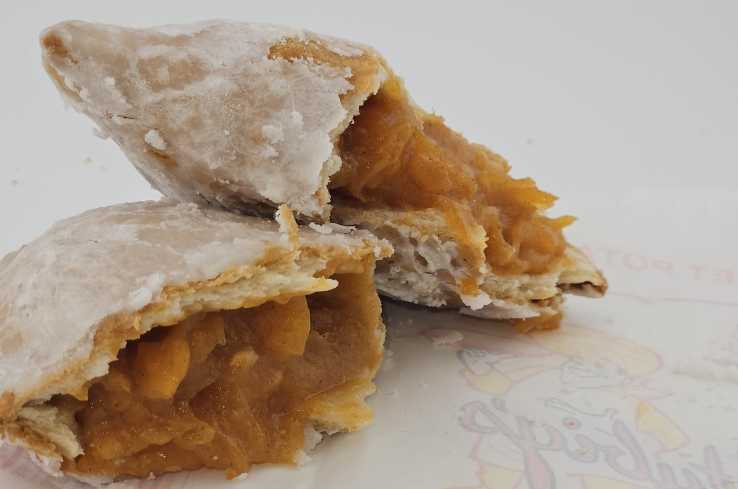 Apple pies