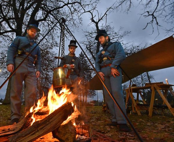 christmas at the fort spanaway