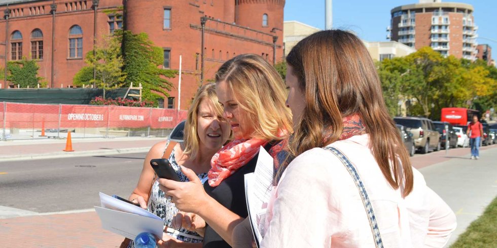 Capturing Business: Picture