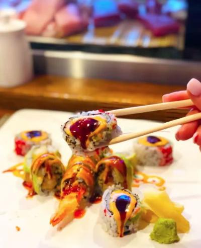Sushi rolls at Izu Sushi