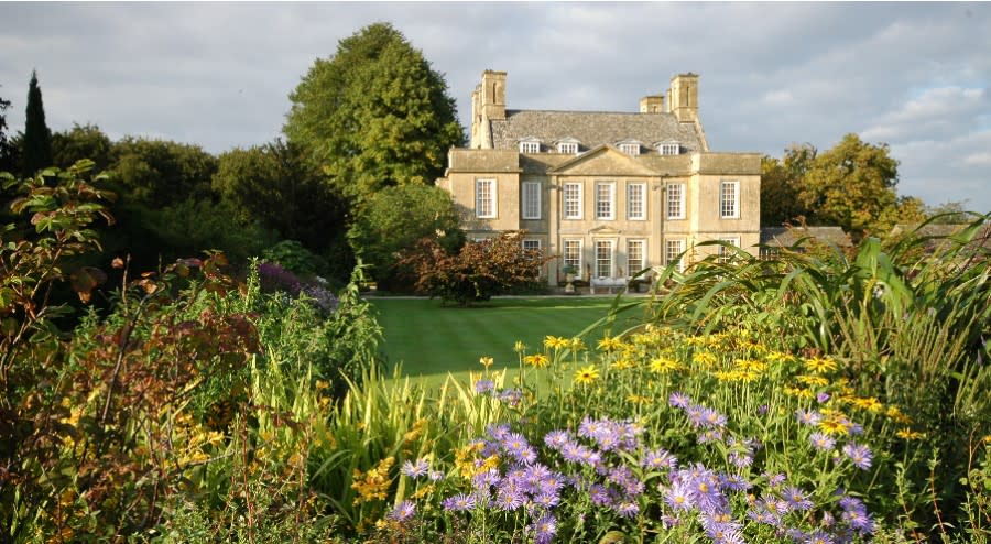 Bourton House Garden