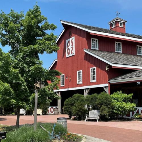 A Day in the Life of Workers at Deanna Rose Farmstead