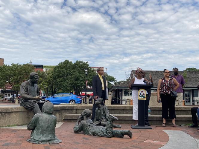 Janice Hayes Williams speaks at Alex Haley day