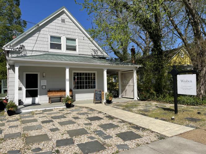 Outdoor exterior of Wrabyn Boutique in West Annapolis