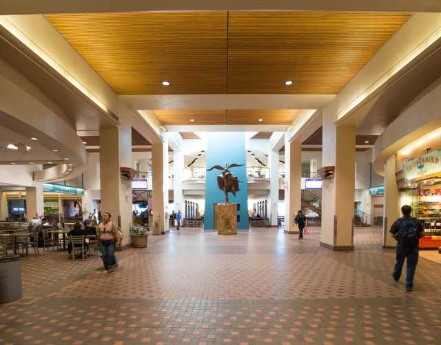 Shopping In The Airport Area In Albuquerque