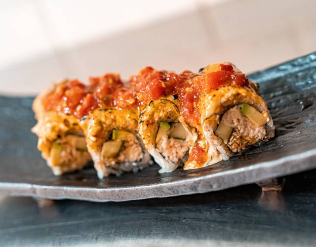 Ertakdagi jinsiy aloqada yalangoch Barbi Xizmatkorlar bilan jinsiy aloqani tomosha qiling