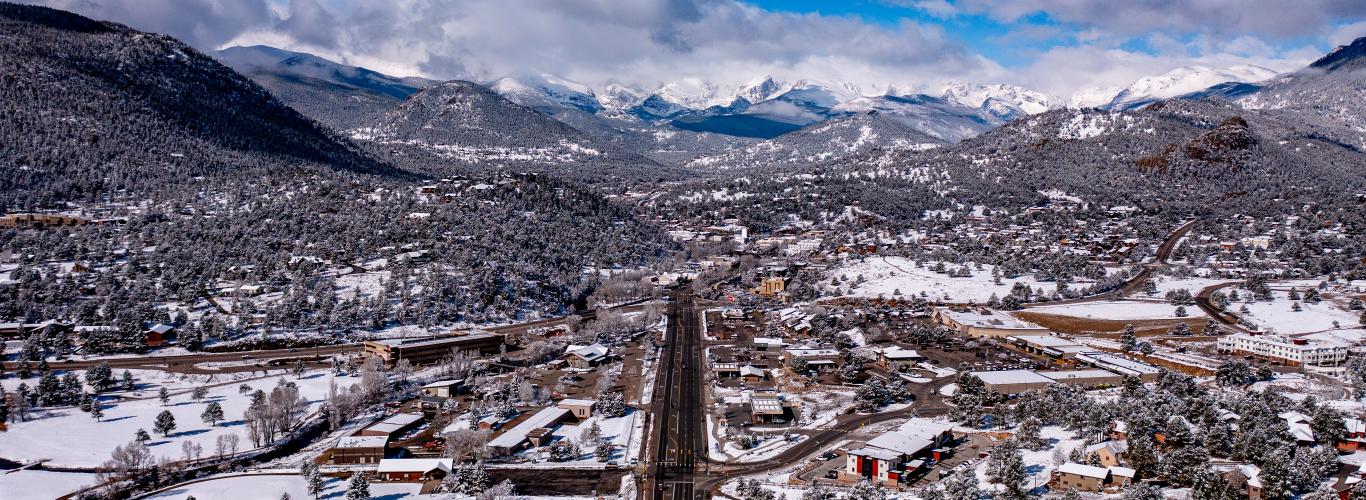 Downtown Estes Park | Shops, Dining, Riverwalk & Attractions
