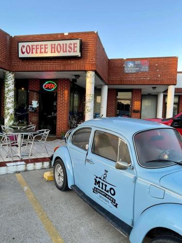Milo's Coffee House