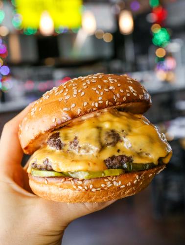 Zoli's O.D. Burger