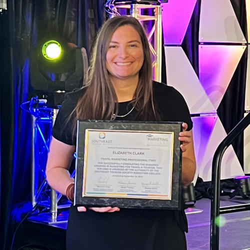 Elizabeth Clark Completes STS Marketing College