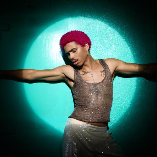 Singer Bryce Xavier