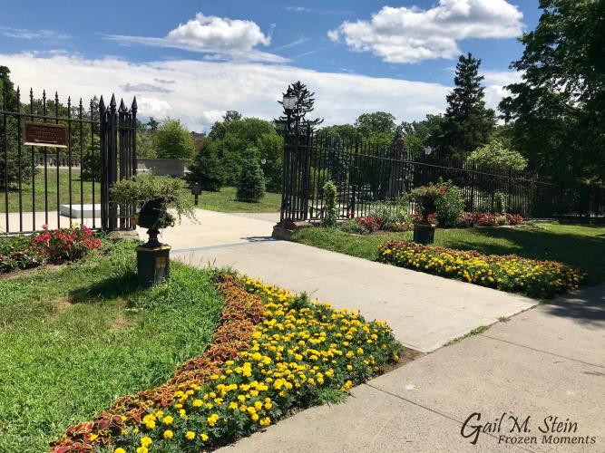 Entrance to Congress Park