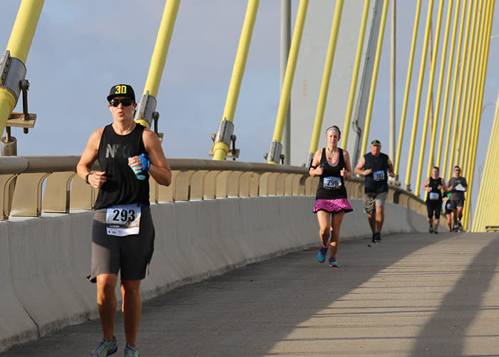 Jail Break Runners on Bridge - Baytown