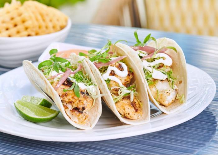 Pool Bar & Grill, Fish Tacos