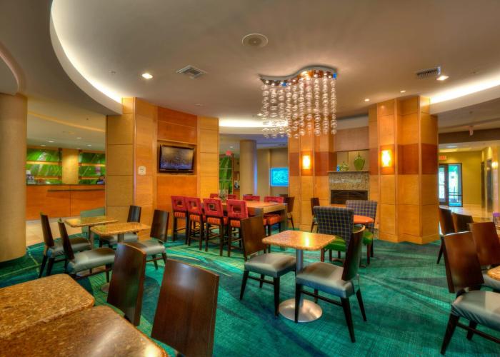 Complimentary Breakfast Lounge
