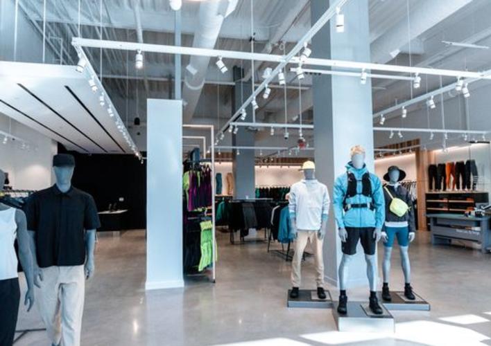 Arc teryx Oakbrook Center