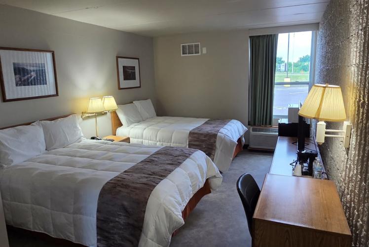 Smartwood Inn Room