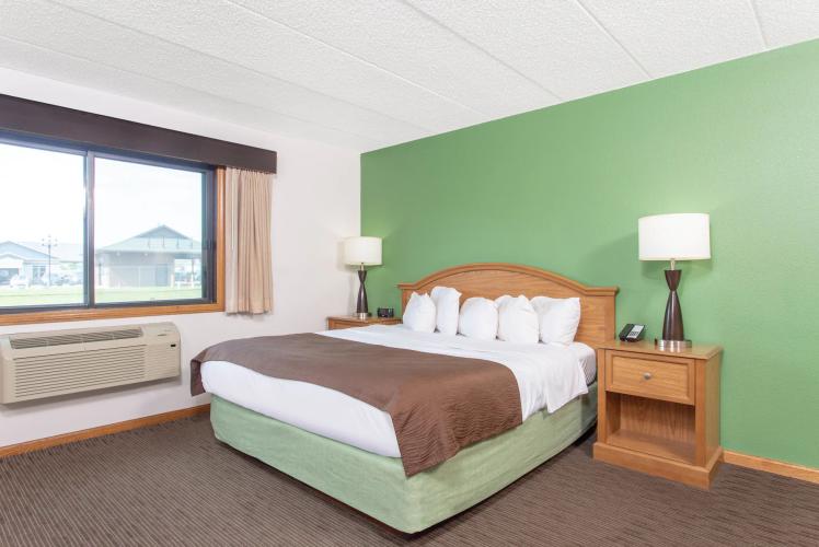 Americinn Eau Claire Rooms