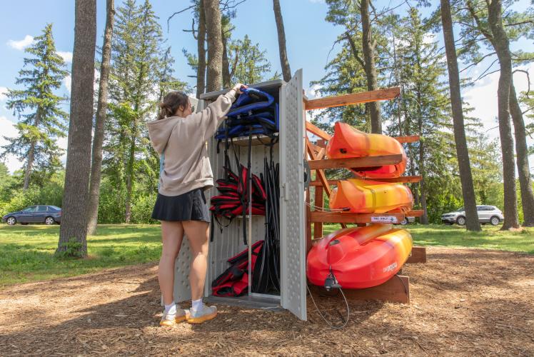 Braun's Bay Kayak Rentals