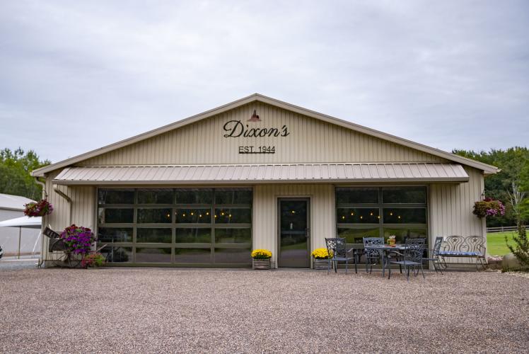 Dixon's Apple Orchard - Wedding Venue