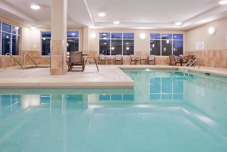 Holiday Inn South Pool