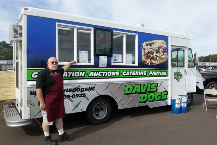 Davis Dogs Food Truck