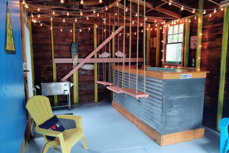 The Hobnobber Home