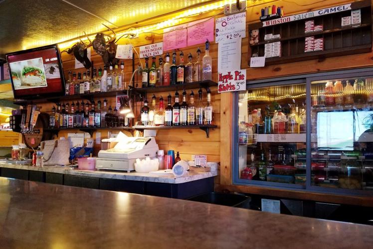 Wander Inn Bar and Grill