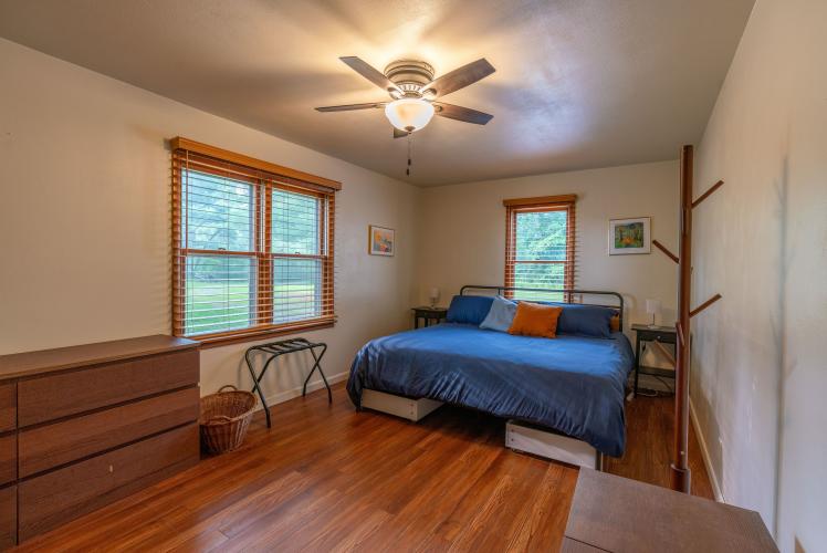 The Creekside Cottage