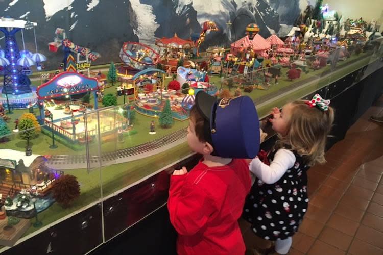 Holiday Toy Trains at Behringer-Crawford Museum (photo: Behringer-Crawford Museum)
